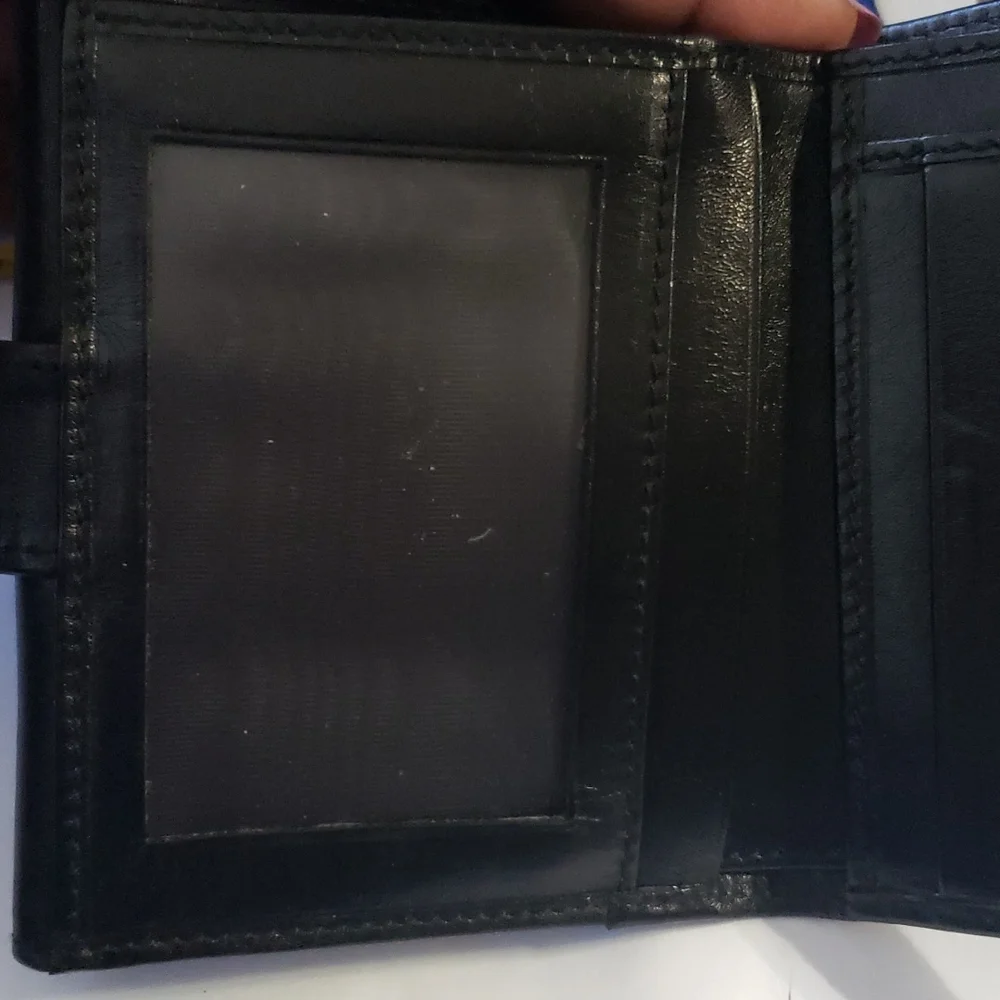 Salvatore Ferragamo Black Leather Wallet. Small continental size - Picture 4 of 9
